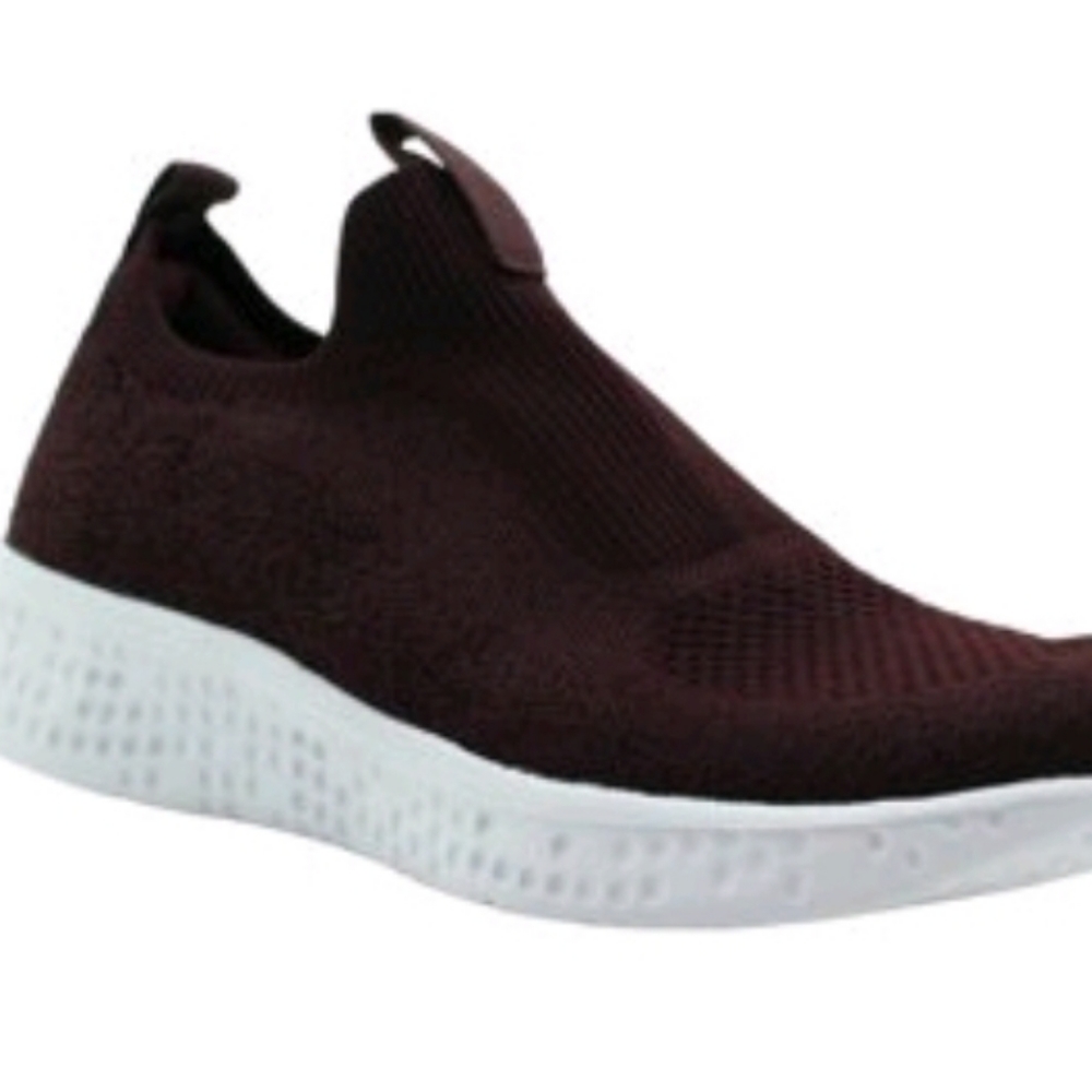 Women Avia Slip-on Sneakers (Sz 11)